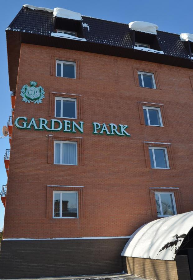 Golden Park Hotel Pavlodar Dış mekan fotoğraf