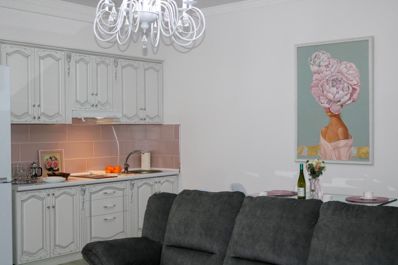 Golden Park Hotel Pavlodar Oda fotoğraf