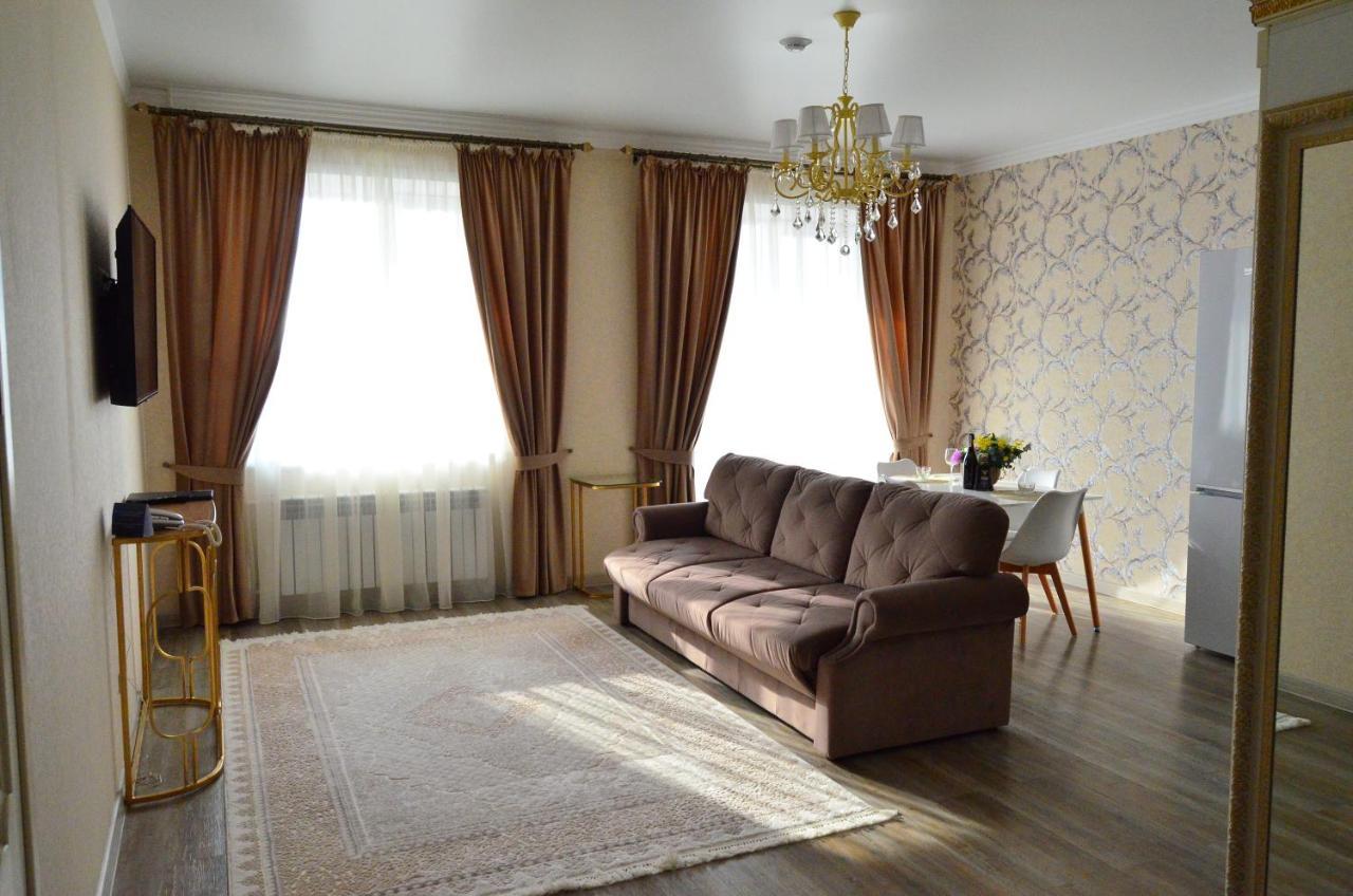 Golden Park Hotel Pavlodar Dış mekan fotoğraf