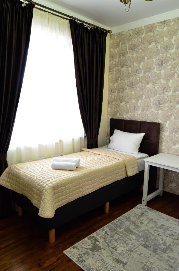 Golden Park Hotel Pavlodar Dış mekan fotoğraf