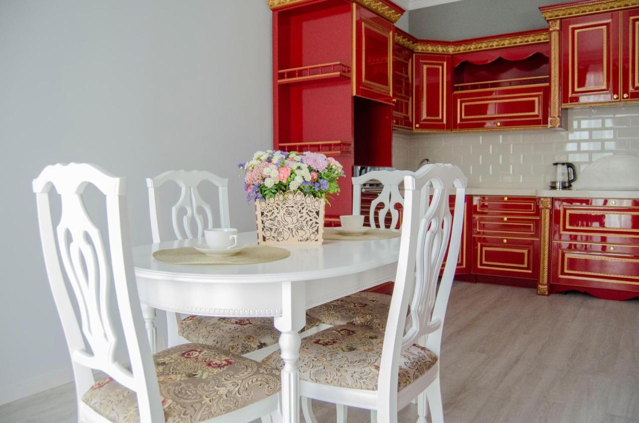 Golden Park Hotel Pavlodar Dış mekan fotoğraf