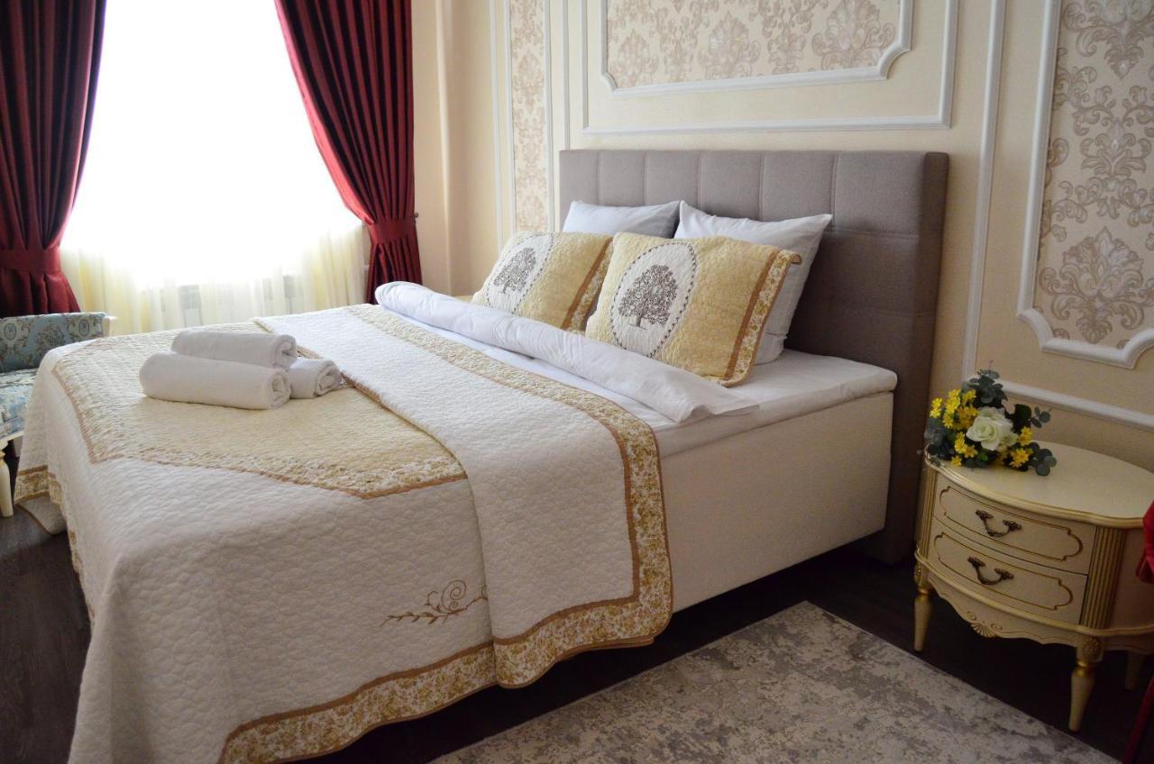 Golden Park Hotel Pavlodar Dış mekan fotoğraf