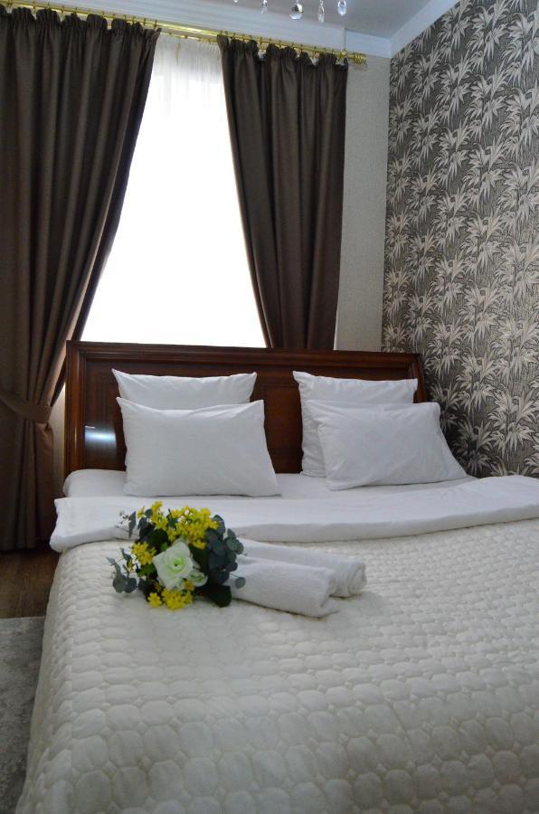 Golden Park Hotel Pavlodar Dış mekan fotoğraf