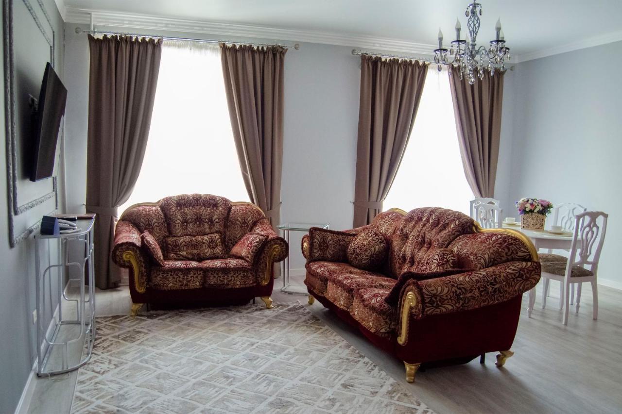Golden Park Hotel Pavlodar Dış mekan fotoğraf